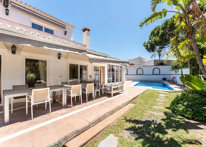 Casa Adelina En מארבלה